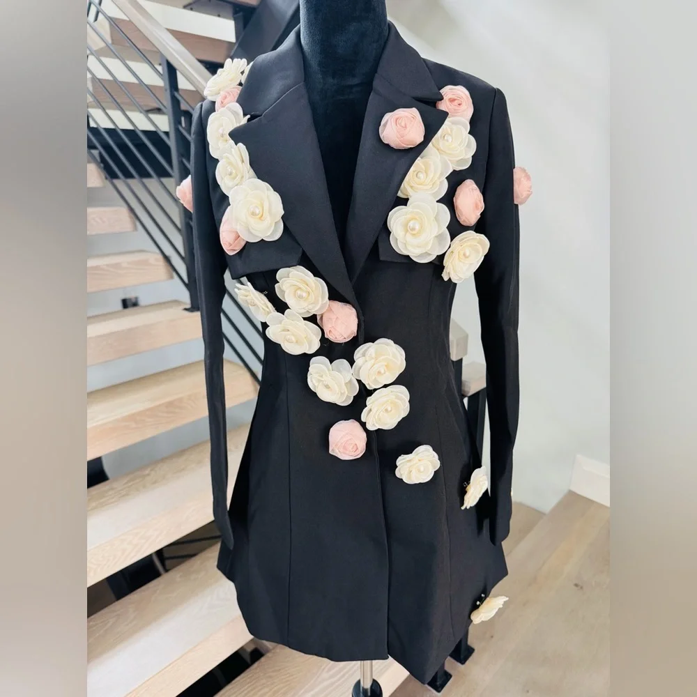 New Chic Black Floral Women's Blazer size S